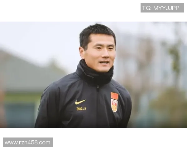 唏嘘！国足两大期望之星不敢留洋已成中超废柴，邵佳一需从头开掘人才